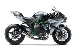 Какими бывают мотоциклы Kawasaki: перечень наиболее популярных моделей и их преимущества 