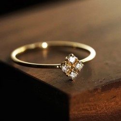 Полезные советы по выбору помолвочного кольца: где его можно заказать