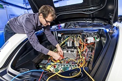 Как осуществляется ремонт электрики на авто: правила работы