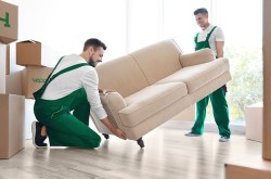 Как осуществляется перевозка мебели: основные способы и правила
